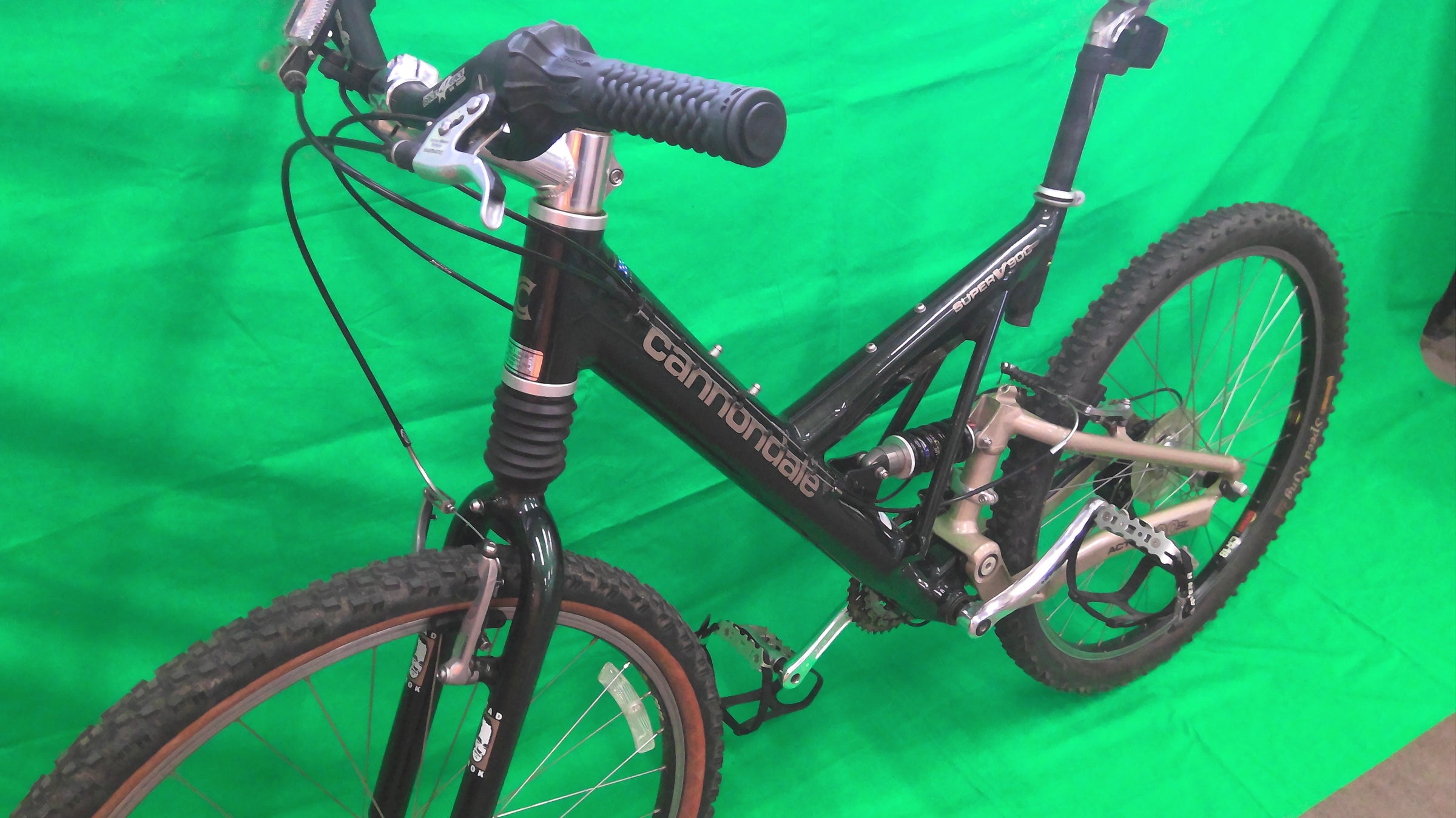 Cannondale Super V 900, Full Suspension MD, Dark Green/Gold