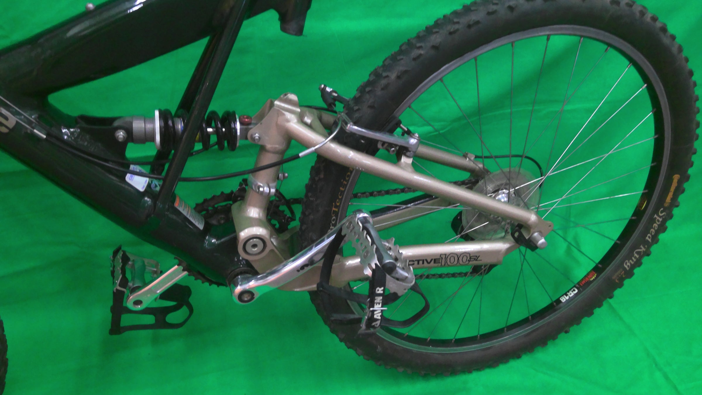Cannondale Super V 900, Full Suspension MD, Dark Green/Gold