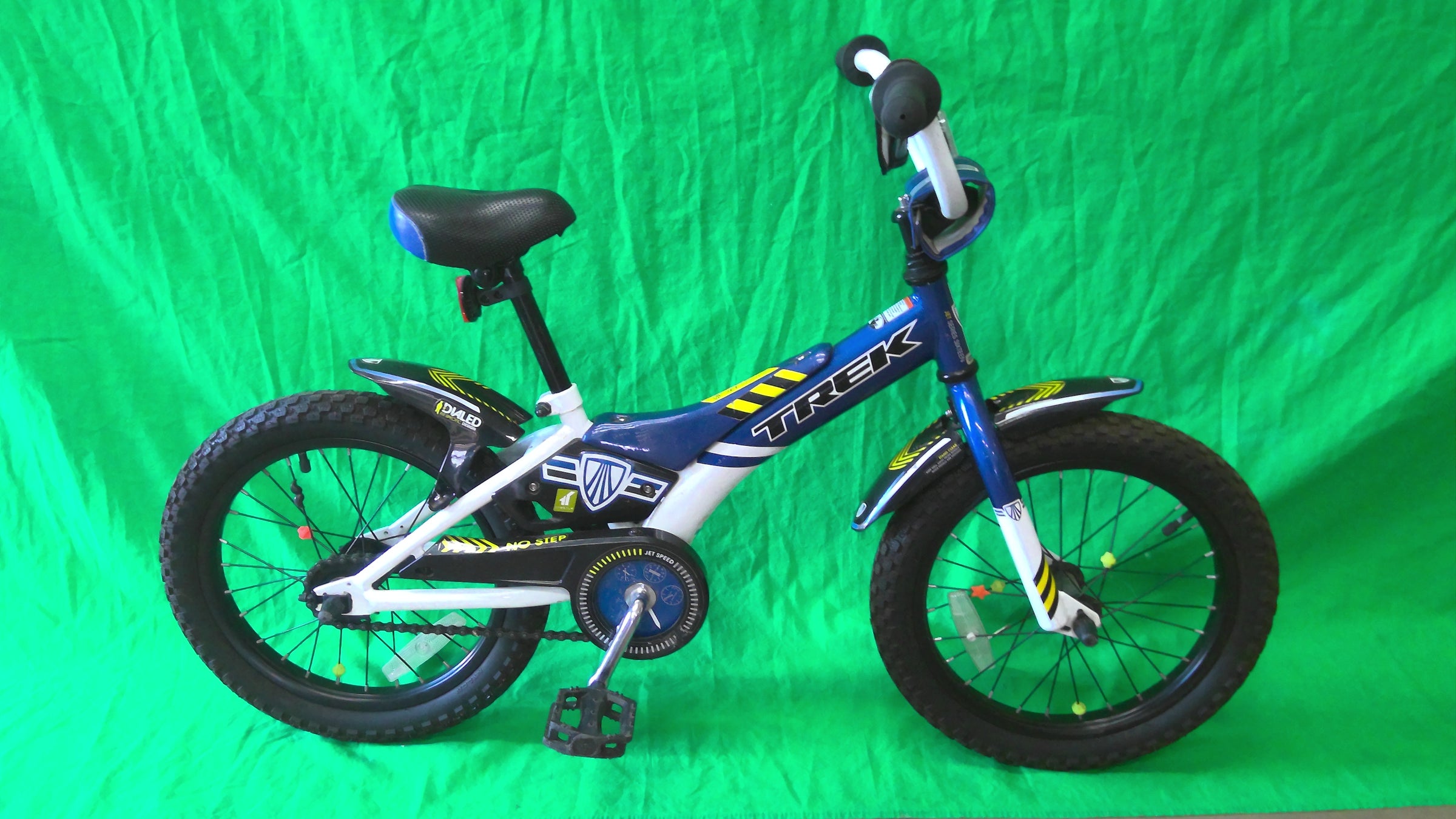 trek jet 12 bicycle Trek Jet Kids Bike Parent Kids Approved Kids Bikes Village Cycle Center
