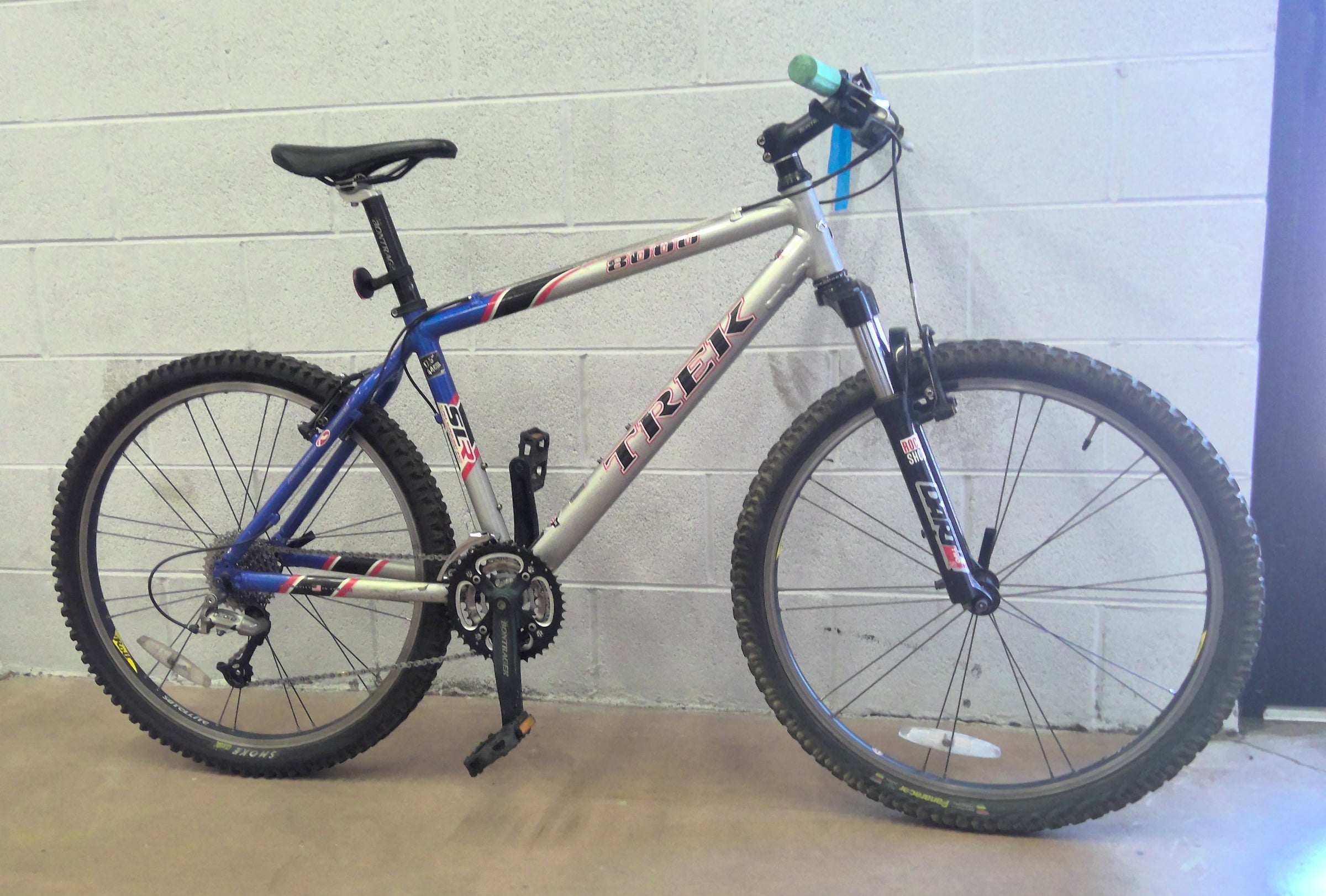 Trek 8000, MD, Mtn Hardtail, Silver/Blue | HopeCycle