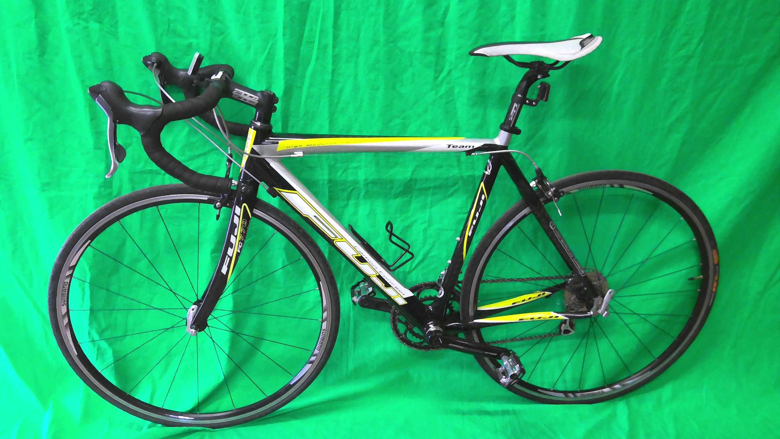 Fuji c4 carbon road bike on sale